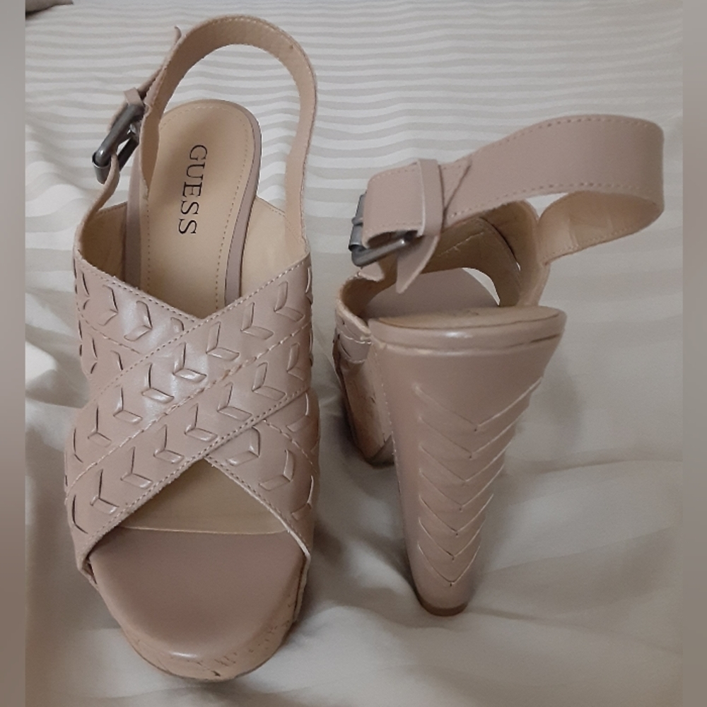 Guess Platforms - Picture 2 of 2